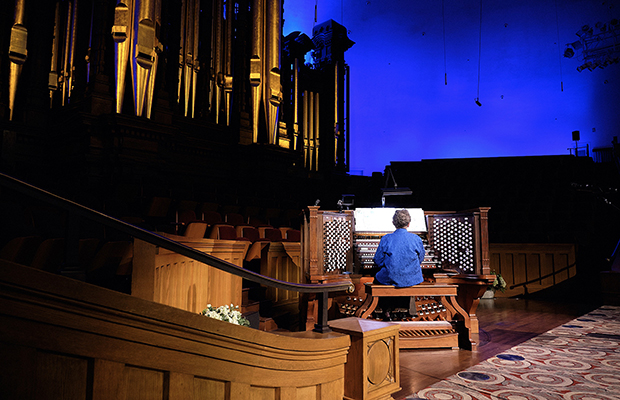 First Female Organist To Perform On Music & The Spoken Word Retires 40 ...